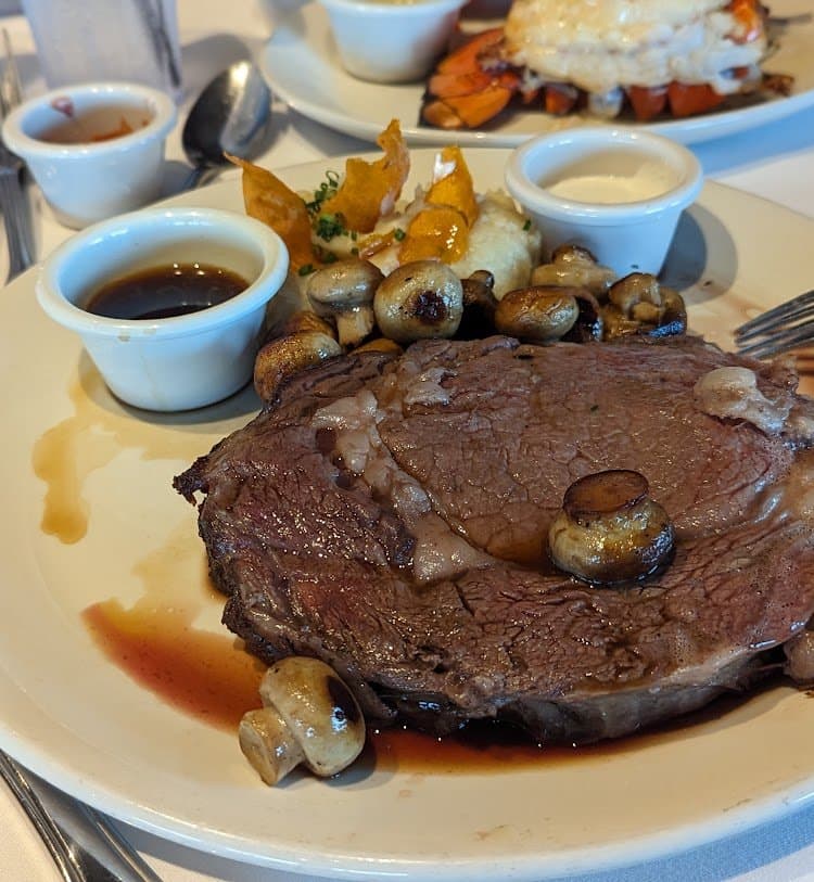 Dana Point, CA: Chart House – Oceanfront Elegance & Prime Rib Bliss