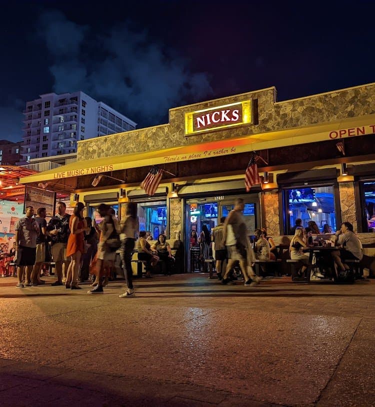 Nick’s Bar & Grill: Where Nights Come Alive in Hollywood, Florida