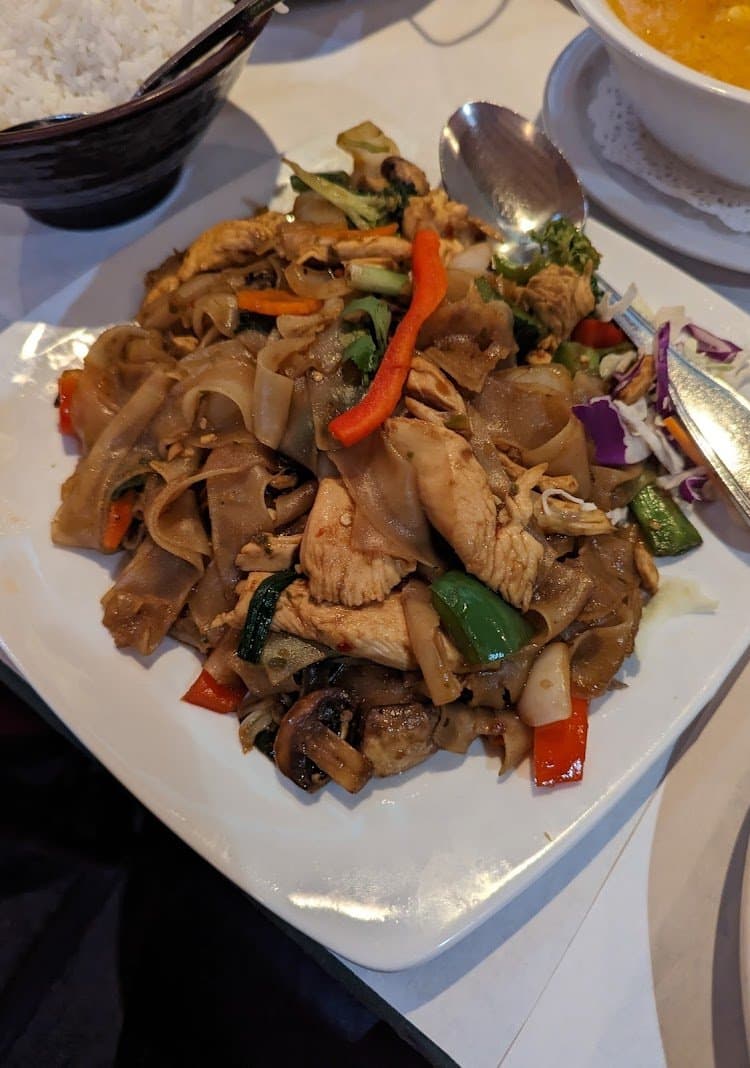 Zabb Thai Cuisine: A Taste of Thailand in Newport Beach
