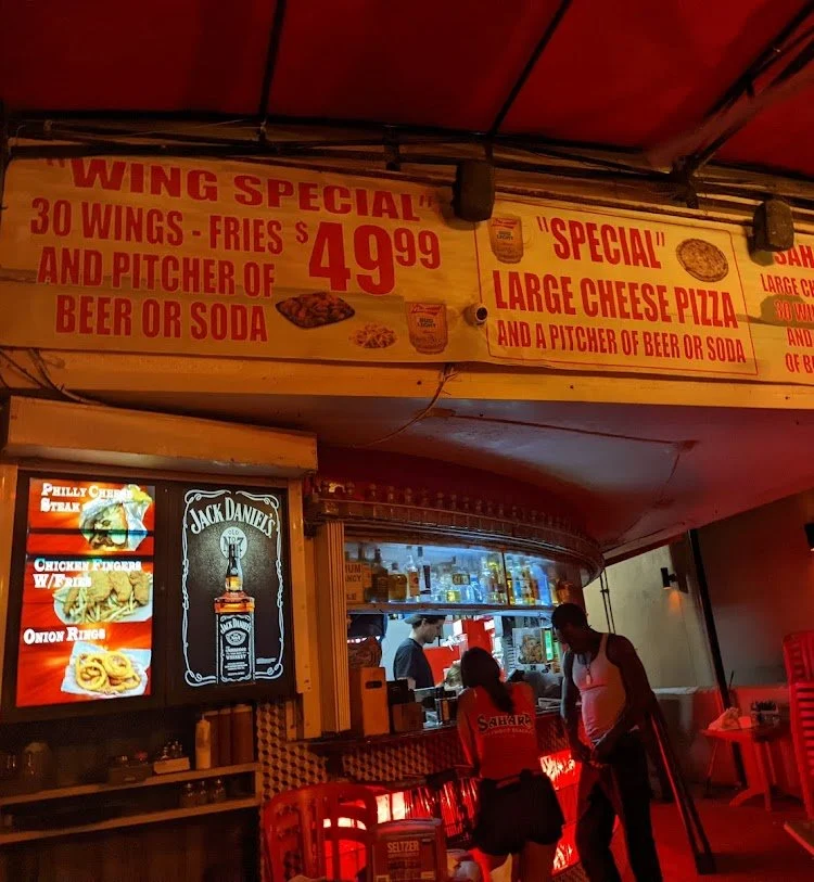 Sahara International: Hollywood’s Late-Night Pizza Haven — photograph 23