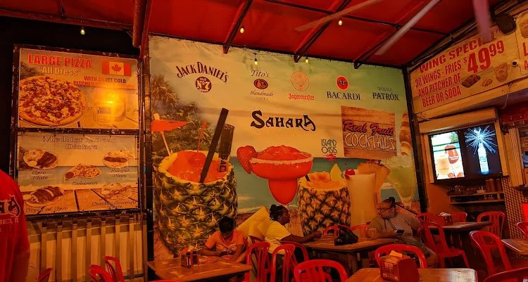 Sahara International: Hollywood’s Late-Night Pizza Haven — photograph 2