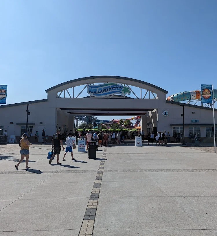 Wild Rivers Water Park: Where Thrills and Tranquility Converge in Irvine, CA — photograph 11