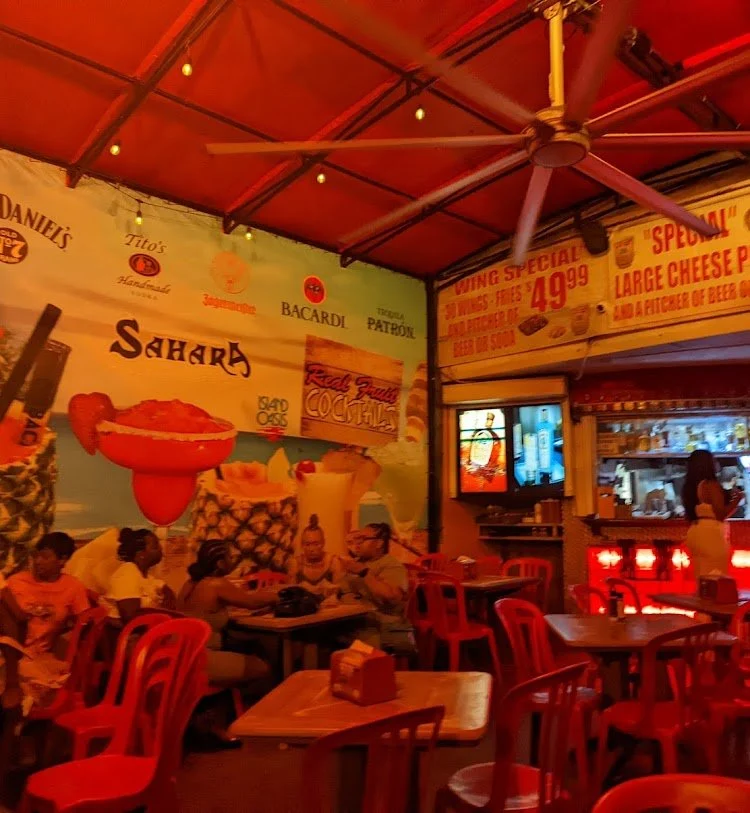 Sahara International: Hollywood’s Late-Night Pizza Haven — photograph 29