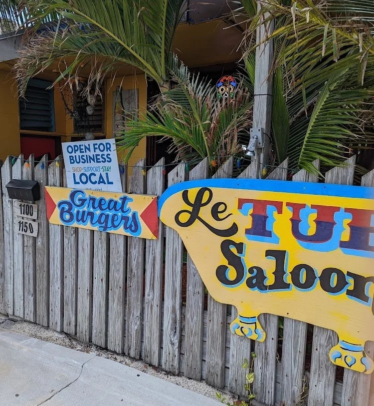 Discovering Hollywood’s Hidden Gem: Le Tub Grill & Bar Review — photograph 44