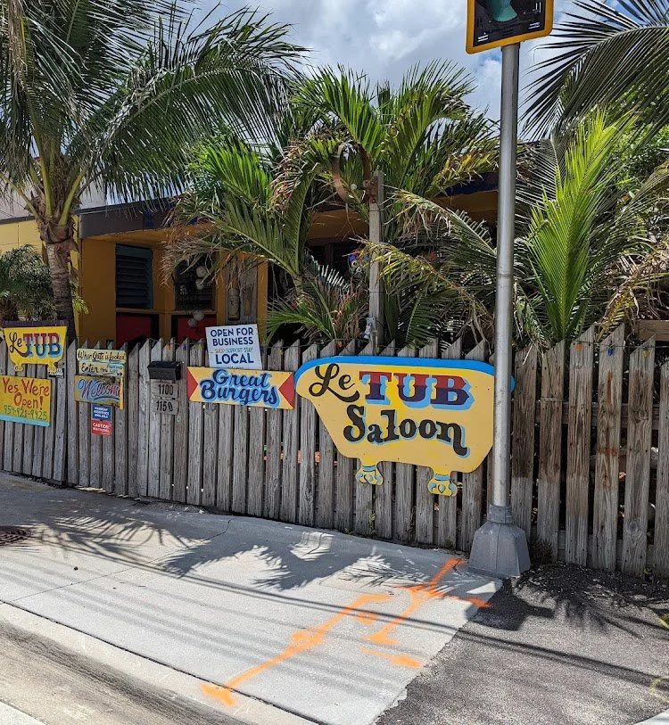 Discovering Hollywood’s Hidden Gem: Le Tub Grill & Bar Review — photograph 40