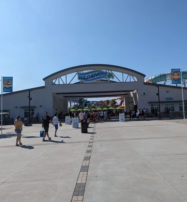Wild Rivers Water Park: Where Thrills and Tranquility Converge in Irvine, CA — photograph 28