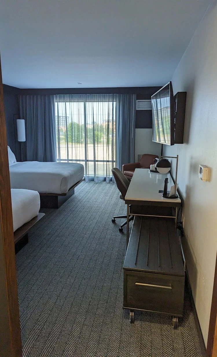 Seamless Comfort & Exceptional Service: Courtyard by Marriott Richmond — photograph 7