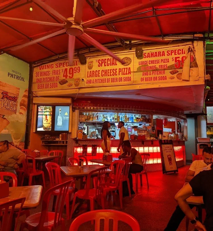 Sahara International: Hollywood’s Late-Night Pizza Haven — photograph 32