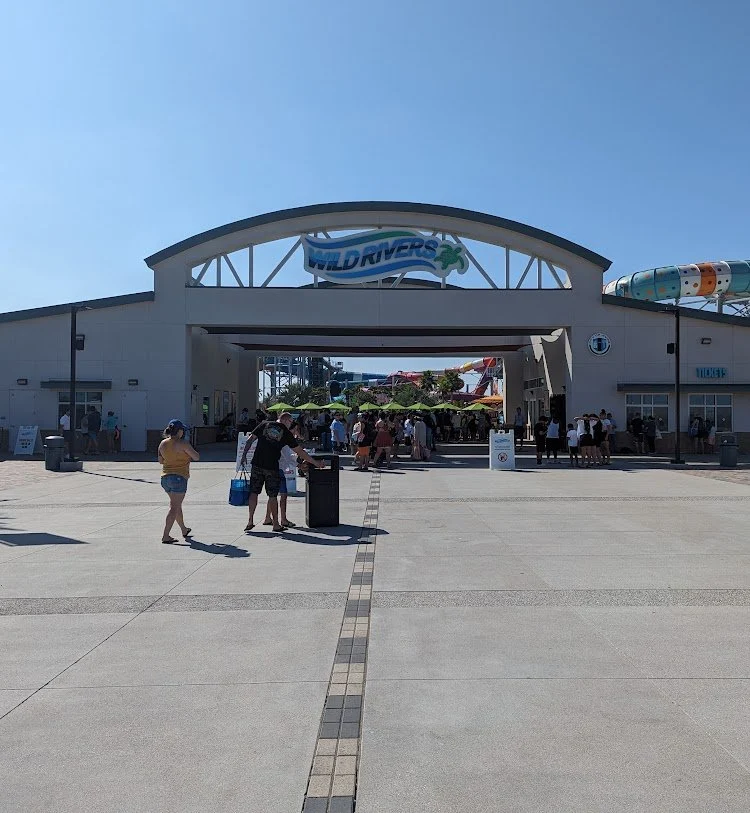 Wild Rivers Water Park: Where Thrills and Tranquility Converge in Irvine, CA — photograph 24