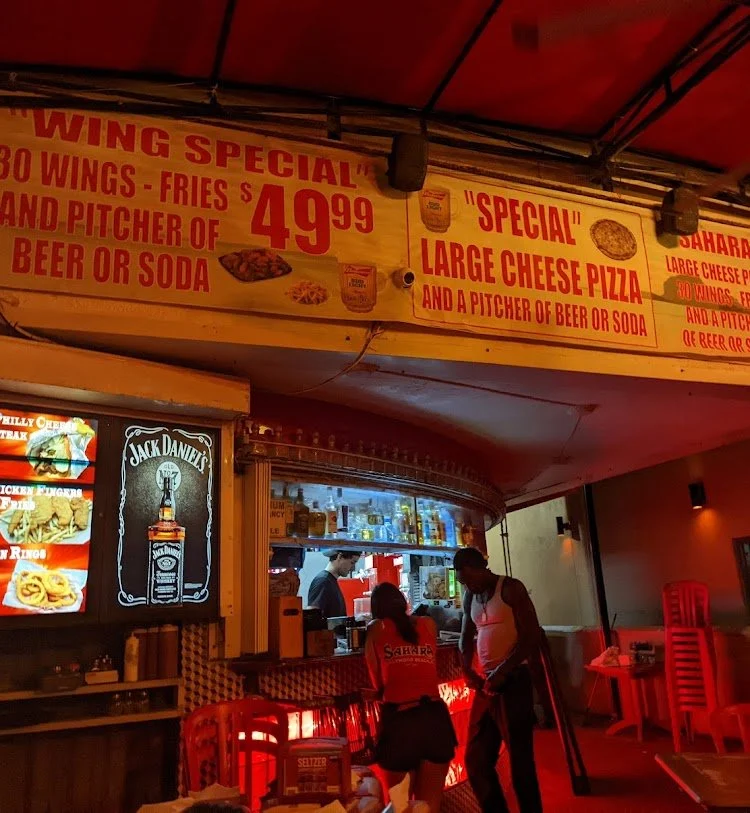 Sahara International: Hollywood’s Late-Night Pizza Haven — photograph 33