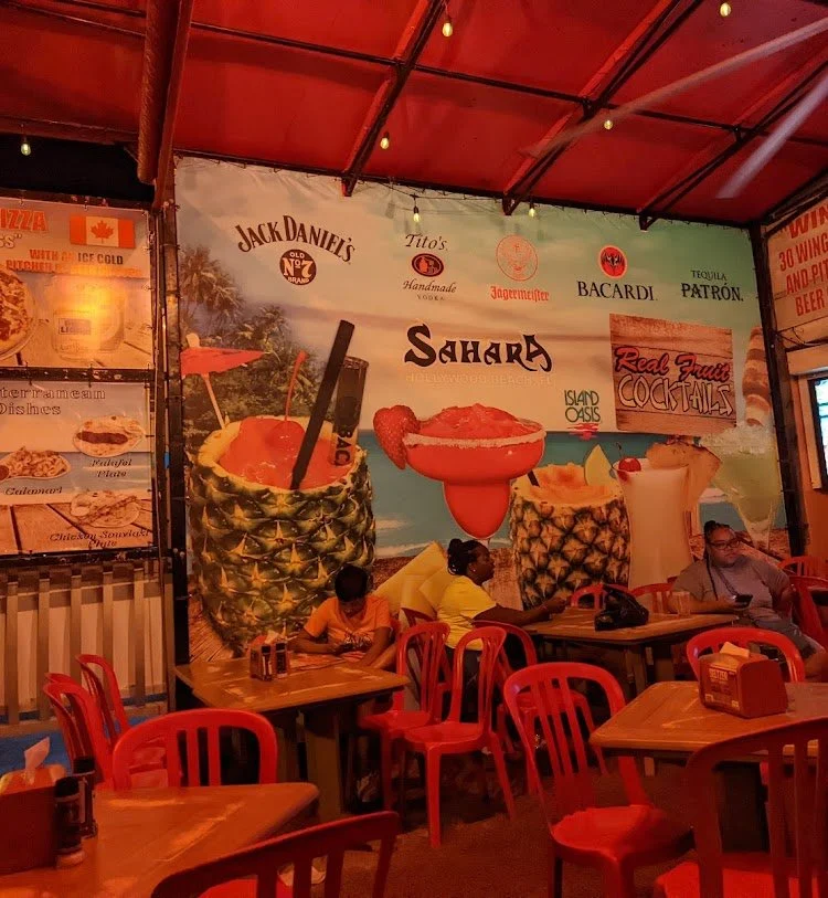 Sahara International: Hollywood’s Late-Night Pizza Haven — photograph 28