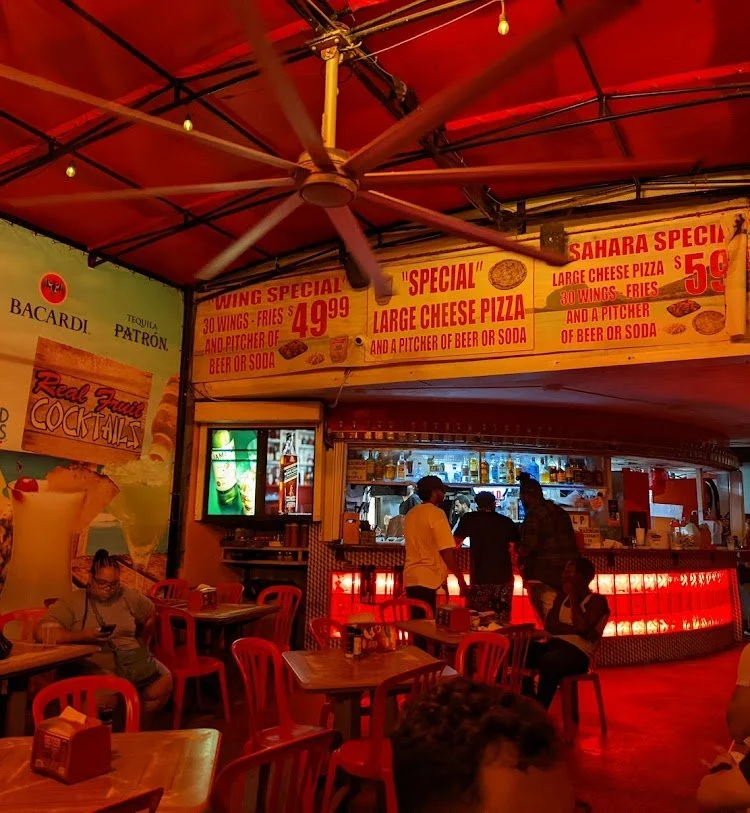 Sahara International: Hollywood’s Late-Night Pizza Haven — photograph 10