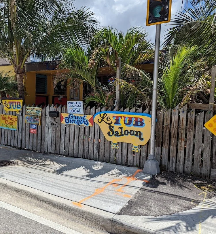 Discovering Hollywood’s Hidden Gem: Le Tub Grill & Bar Review — photograph 15