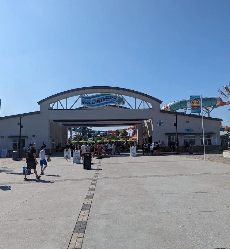 Wild Rivers Water Park: Where Thrills and Tranquility Converge in Irvine, CA — photograph 6