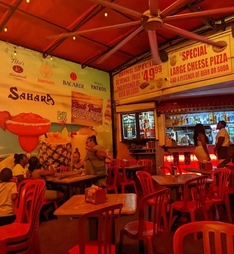 Sahara International: Hollywood’s Late-Night Pizza Haven — photograph 18
