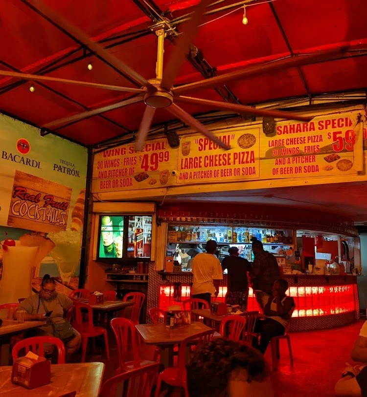 Sahara International: Hollywood’s Late-Night Pizza Haven — photograph 39