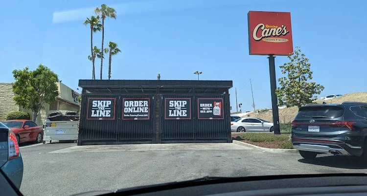 Raising Cane’s Laguna Hills: Scrumptious Food, Drive-Thru Dilemma — photograph 3