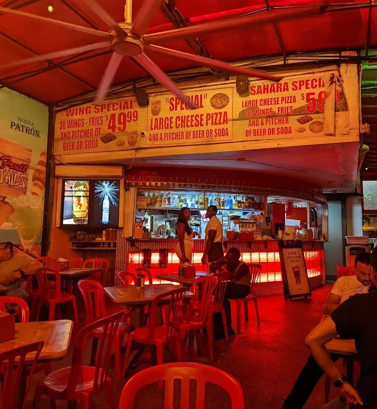 Sahara International: Hollywood’s Late-Night Pizza Haven — photograph 25