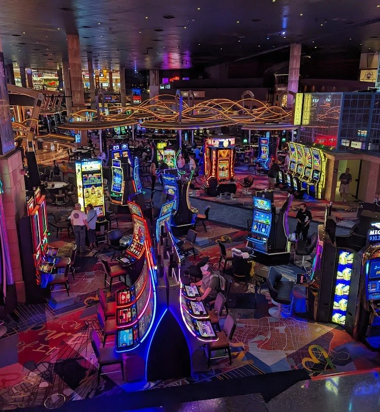 Immersive Excitement: Exploring the Wonders of New York-New York Hotel & Casino in Las Vegas — photograph 15