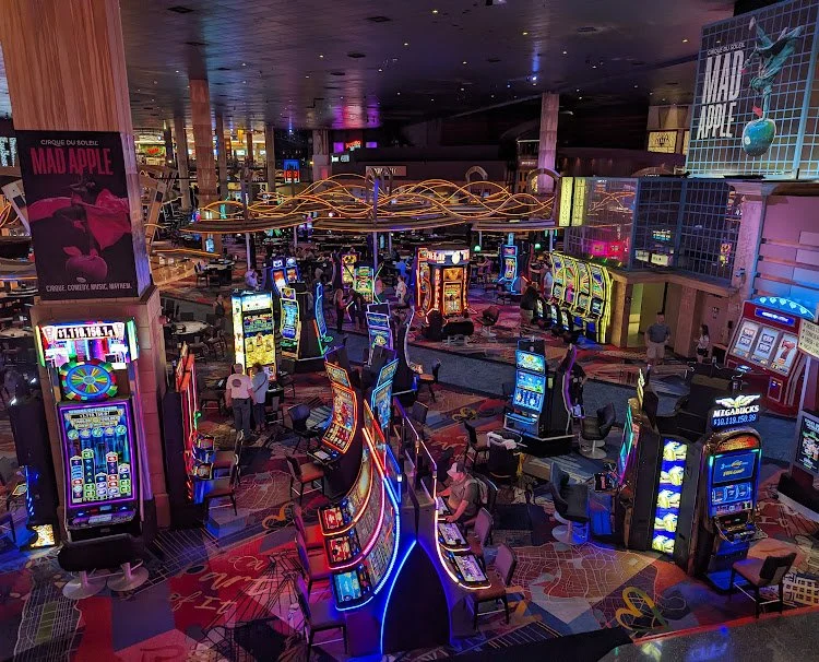 Immersive Excitement: Exploring the Wonders of New York-New York Hotel & Casino in Las Vegas — photograph 14