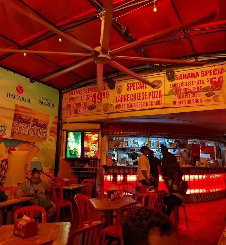 Sahara International: Hollywood’s Late-Night Pizza Haven — photograph 38