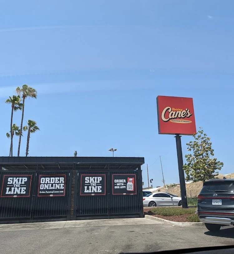 Raising Cane’s Laguna Hills: Scrumptious Food, Drive-Thru Dilemma — photograph 5