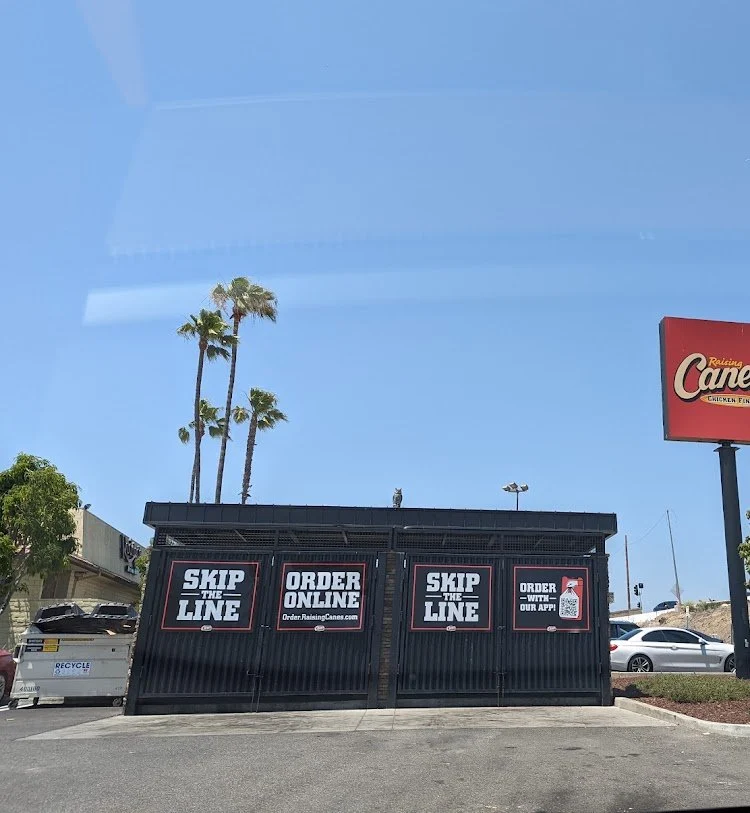 Raising Cane’s Laguna Hills: Scrumptious Food, Drive-Thru Dilemma