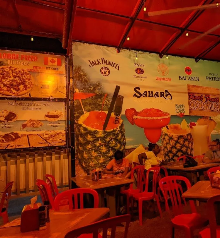 Sahara International: Hollywood’s Late-Night Pizza Haven — photograph 36
