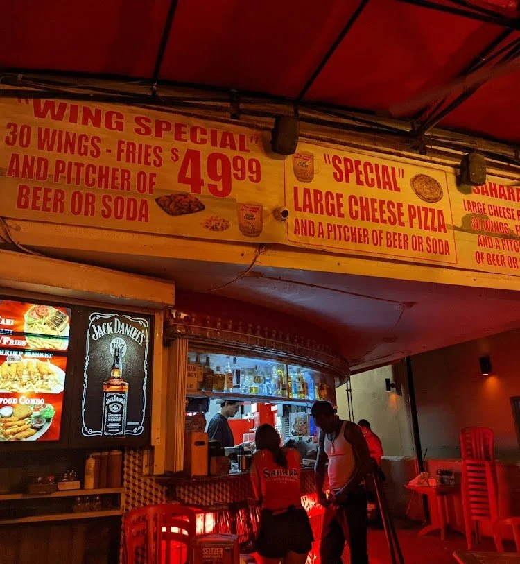 Sahara International: Hollywood’s Late-Night Pizza Haven — photograph 11