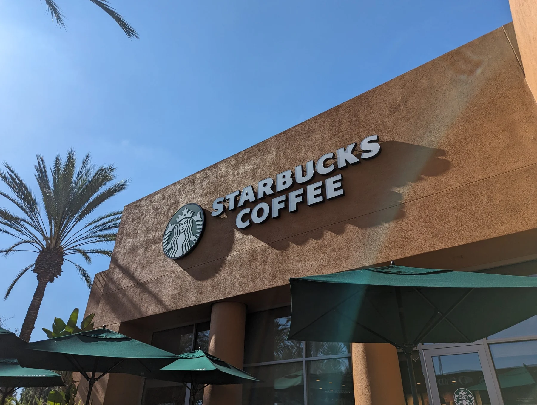 Starbucks Oasis in Irvine, CA: Perfect for Business and Beyond! — photograph 5